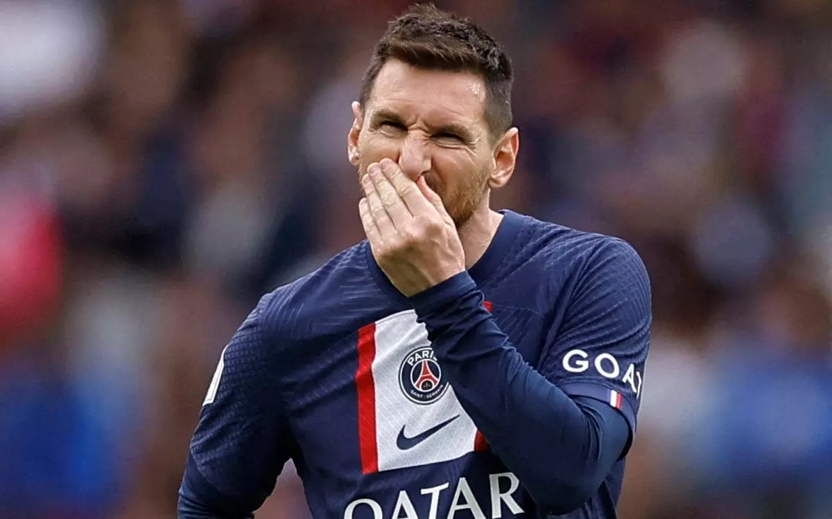 «ПСЖ» рассматривает вариант подписать Салаха на замену Месси. Переговоры уже начались